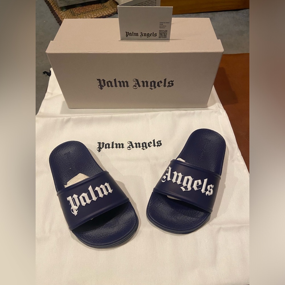 New! Palm Angels slides size 27/28 = 10/11 US